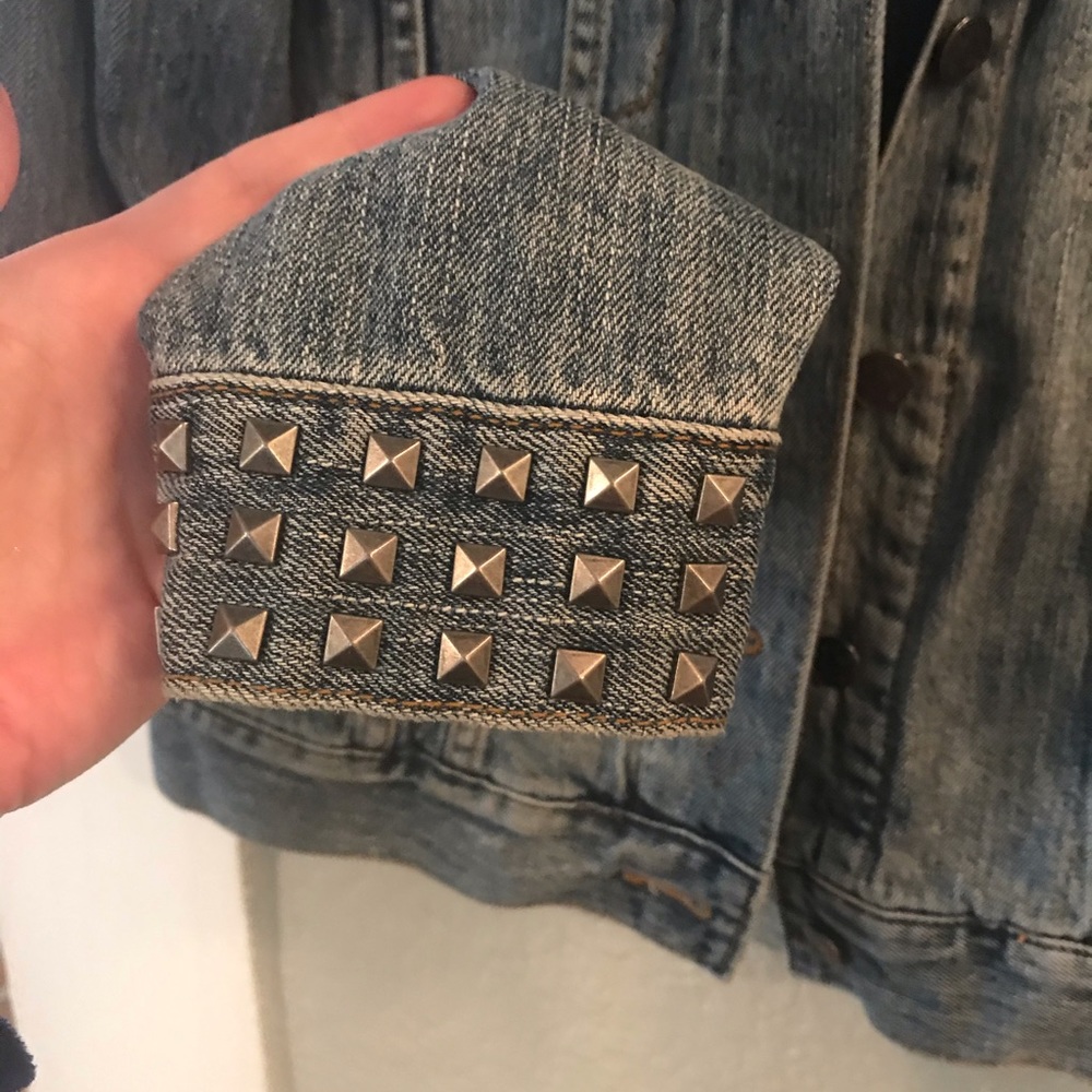 Jean jacket - Picture 2 of 3